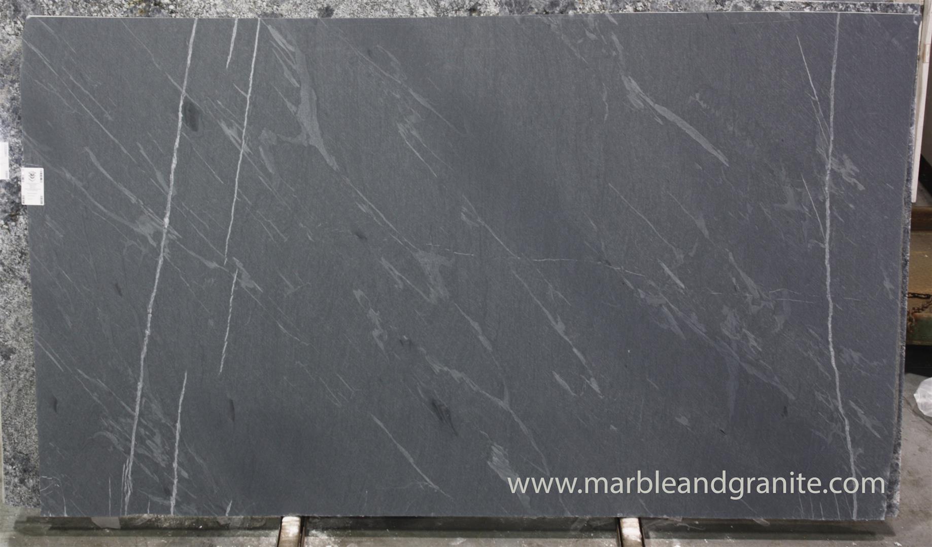 Pietra del Cardosa Slabs image