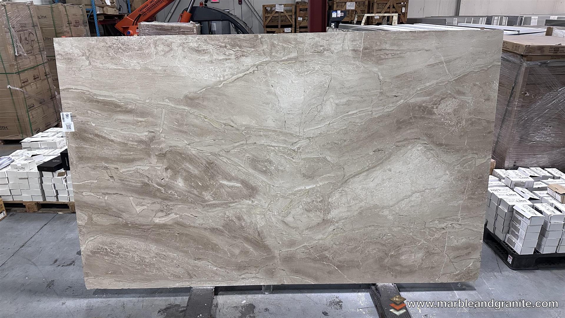 Daino Reale Slabs image